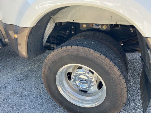 Used 2023 Ford F350 Lariat w/ Lariat Ultimate Package image 14