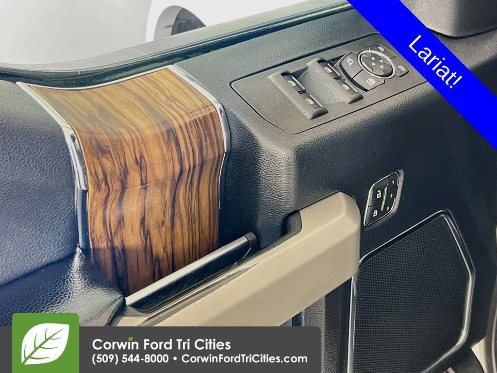 Used 2019 Ford F150 Lariat w/ Equipment Group 502A Luxury AWD/4WD image 12