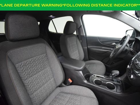 Used 2024 Chevrolet Equinox LT AWD/4WD image 17