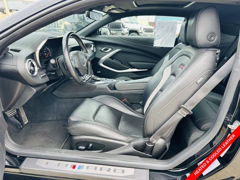 Used 2022 Chevrolet Camaro SS RWD image 3