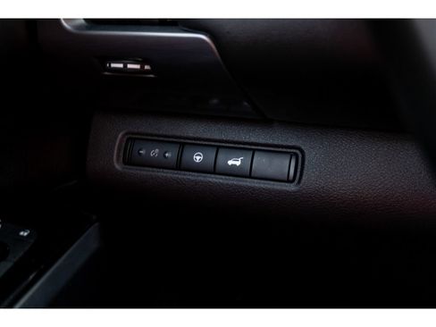 Used 2023 Nissan Pathfinder SL FWD image 28