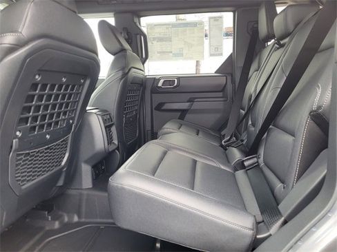 New 2025 Ford Bronco Badlands image 31