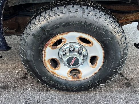 Used 2013 GMC Savana 2500 w/ Power Package image 32