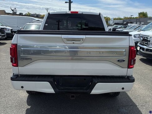 Used 2017 Ford F150 Platinum w/ Equipment Group 701A Luxury AWD/4WD image 4