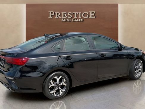 Used 2021 Kia Forte LXS FWD image 19