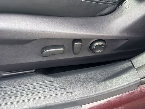 Certified 2025 Subaru Outback Touring XT AWD/4WD image 20