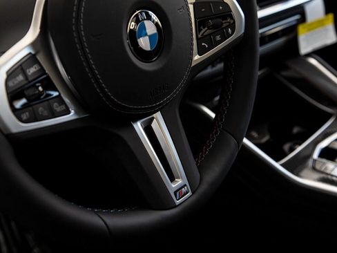 Used 2026 BMW X6 M60i AWD/4WD image 18