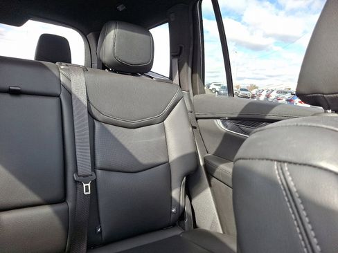 Used 2023 Cadillac XT6 Premium Luxury image 16