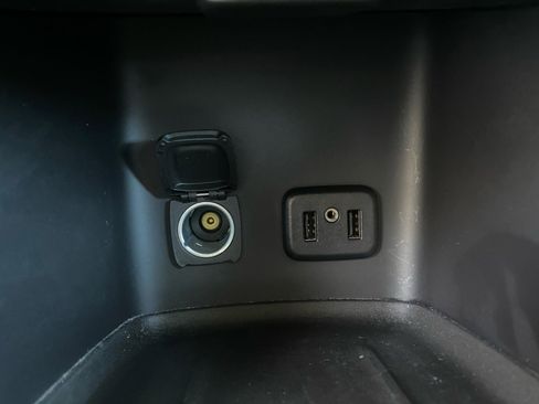 Used 2017 GMC Acadia Denali w/ Technology Package image 21