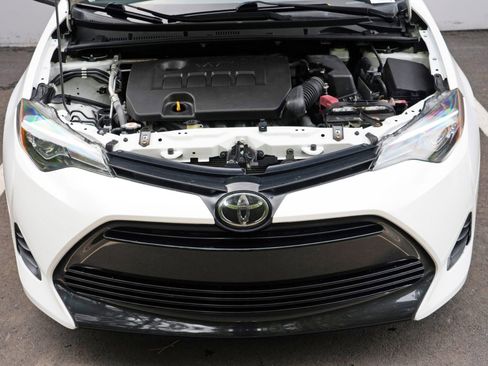 Used 2019 Toyota Corolla LE w/ Carpet Mat Package (TMS) FWD image 7