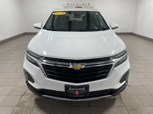 Used 2024 Chevrolet Equinox LT AWD/4WD image 2