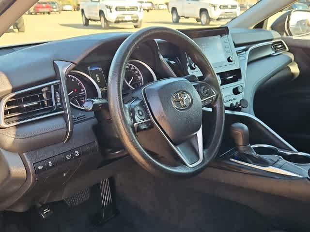 Used 2022 Toyota Camry LE FWD image 10