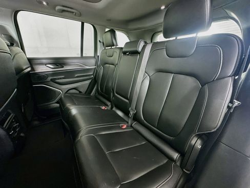 Used 2023 Jeep Grand Cherokee 4WD 4xe image 29