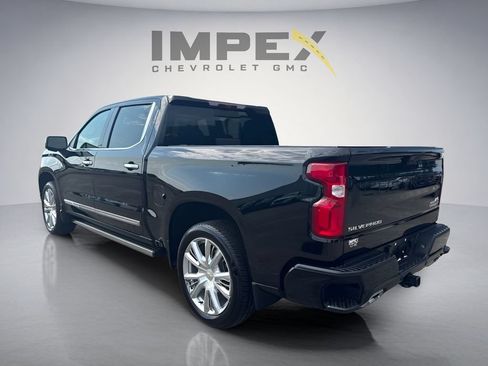 Used 2026 Chevrolet Silverado 1500 High Country AWD/4WD image 3