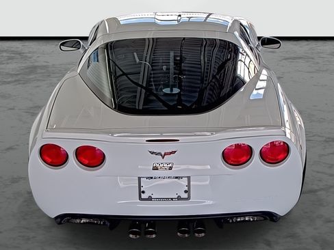 Used 2013 Chevrolet Corvette Grand Sport w/ 3LT Preferred Equipment Group RWD image 3