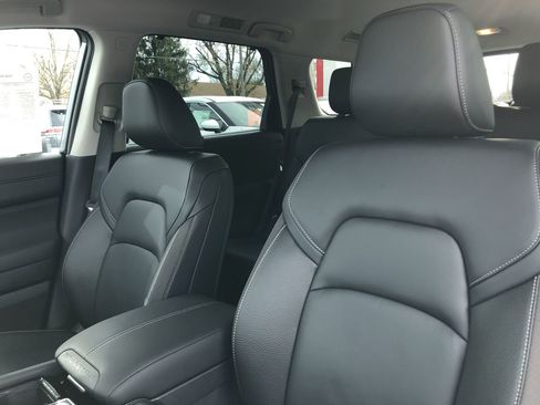 New 2025 Nissan Pathfinder SL image 23