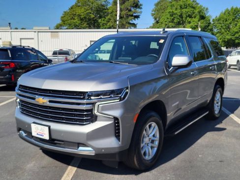 Used 2024 Chevrolet Tahoe LT RWD image 7