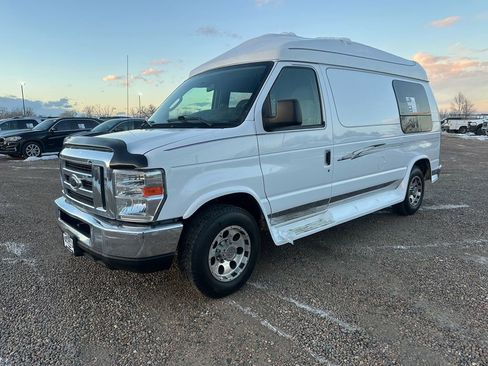 Used 2010 Ford E-150 and Econoline 150 image 6