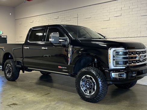 Used 2024 Ford F350 Platinum w/ Tremor Off-Road Package AWD/4WD image 13