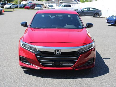 Used 2021 Honda Accord Sport image 3