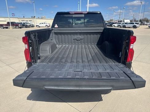 Used 2022 Chevrolet Silverado 1500 LTZ AWD/4WD image 10