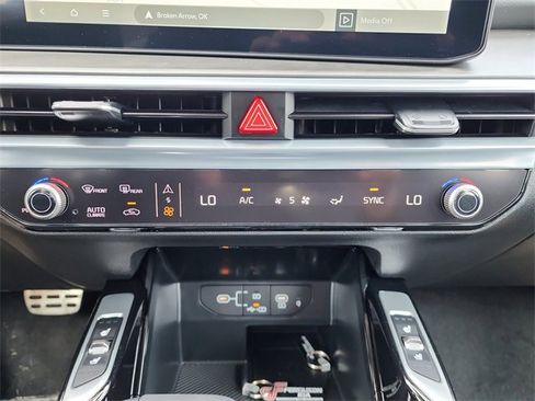 New 2026 Kia Sorento SX image 25