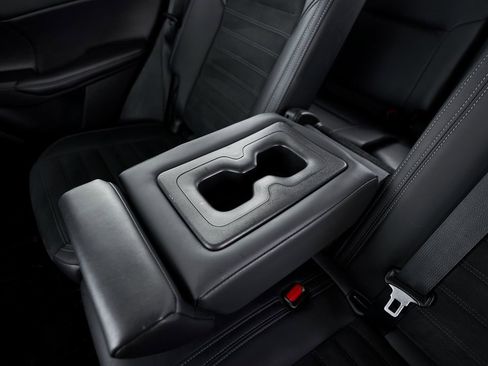 Used 2024 Mitsubishi Outlander SE image 31