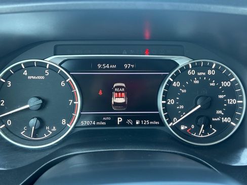 Used 2025 Nissan Rogue SV AWD/4WD image 31
