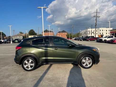 Used 2016 Honda HR-V EX image 6