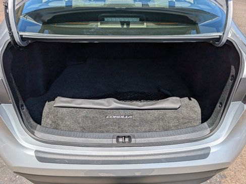 Used 2026 Toyota Corolla LE w/ Carpet Mat Package (TMS) FWD image 9