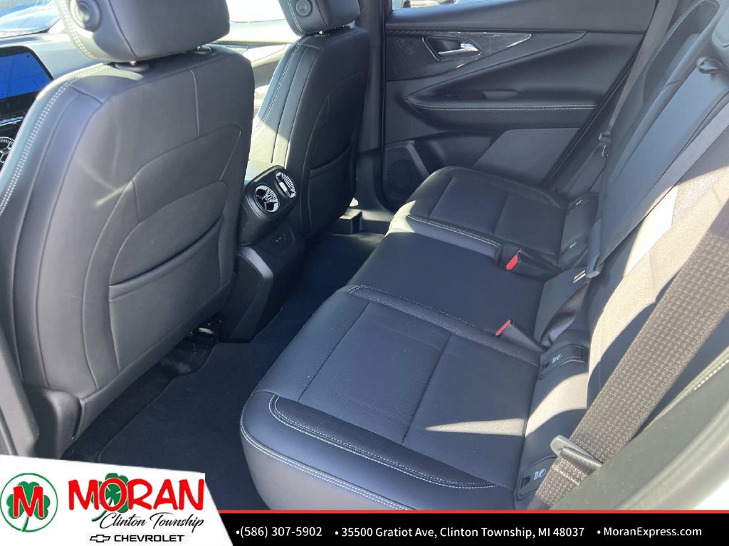 Used 2024 Chevrolet Blazer EV LT AWD/4WD image 13