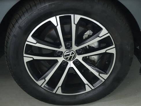 Certified 2024 Volkswagen Jetta Sport FWD image 10