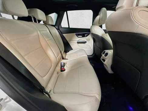 Used 2026 Mercedes-Benz GLC 300 4MATIC image 26