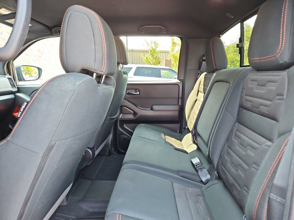 Used 2023 Nissan Frontier PRO-4X w/ Pro Convenience Package AWD/4WD image 27