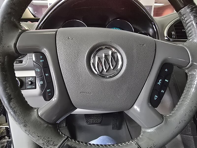 Used 2016 Buick Enclave Premium w/ Experience Buick Package FWD image 35