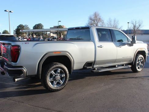 New 2026 GMC Sierra 2500 SLT image 11
