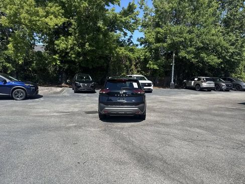 Used 2023 Nissan Rogue SL w/ SL Premium Package FWD image 6