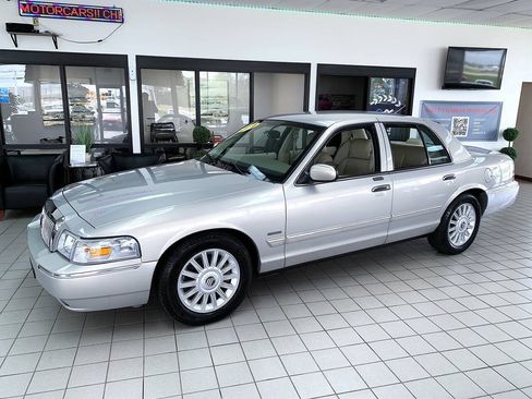 Used 2010 Mercury Grand Marquis LS RWD image 3