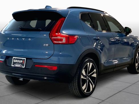 Used 2023 Volvo XC40 B5 Ultimate w/ Protection Package Premier image 13