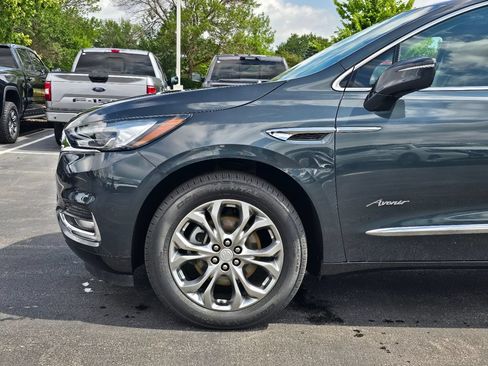 Certified 2018 Buick Enclave Avenir w/ Avenir Technology Package AWD/4WD image 34