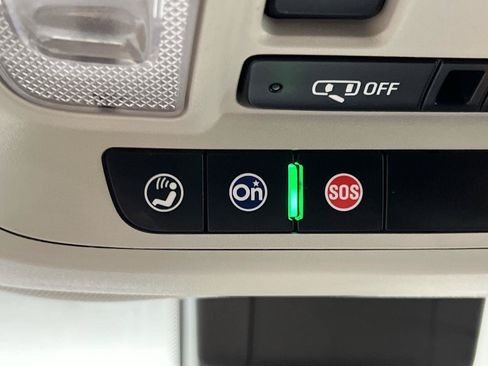 Used 2019 GMC Terrain Denali w/ Advanced Safety Package AWD/4WD image 29