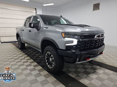 Used 2023 Chevrolet Silverado 1500 ZR2 w/ Technology Package AWD/4WD image 34