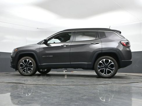 Used 2022 Jeep Compass Limited w/ Sun and Sound Group AWD/4WD image 46