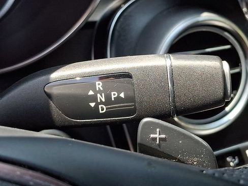 Used 2018 Mercedes-Benz GLC 300 4MATIC image 15