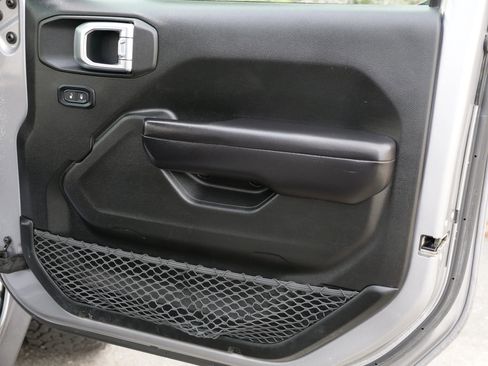 Used 2019 Jeep Wrangler Unlimited Sport S AWD/4WD image 27