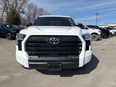 Used 2025 Toyota Tundra SR5 w/ SR5 Premium Package image 2