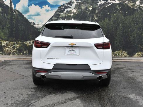 Used 2024 Chevrolet Blazer LT AWD/4WD image 10