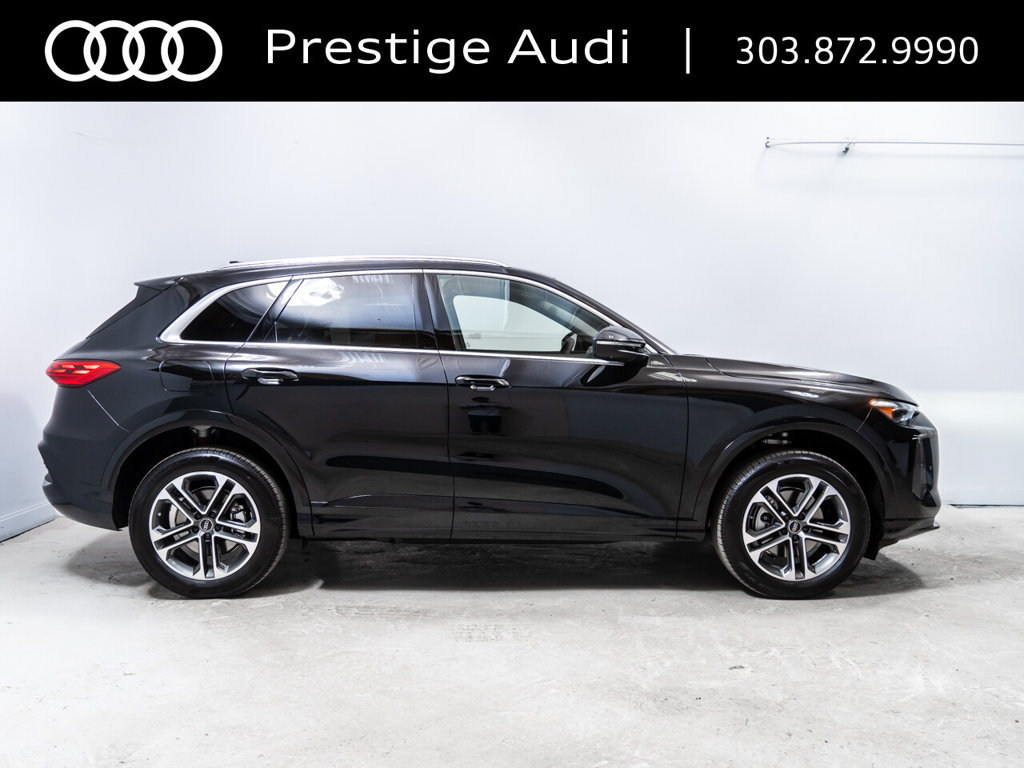 Used 2026 Audi Q5 Premium Plus w/ Premium Plus AWD/4WD image 8