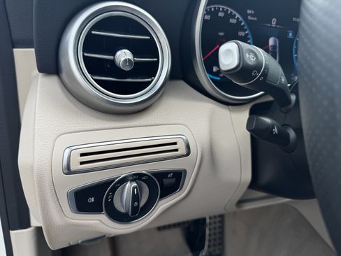 Used 2020 Mercedes-Benz C 300 Cabriolet image 27