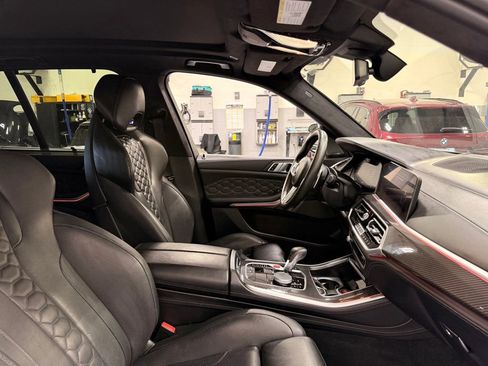 Used 2021 BMW X5 M w/ Executive Package AWD/4WD image 30